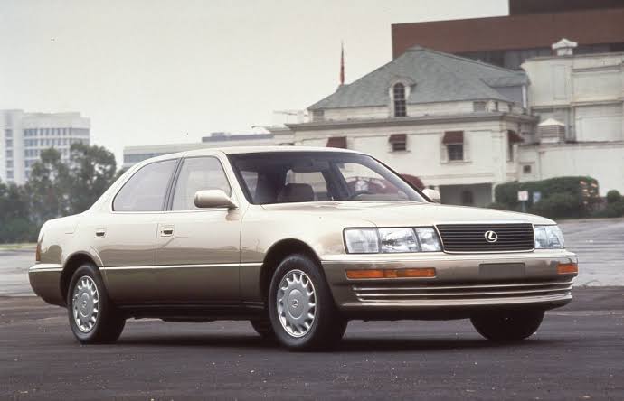 Lexus LS 400